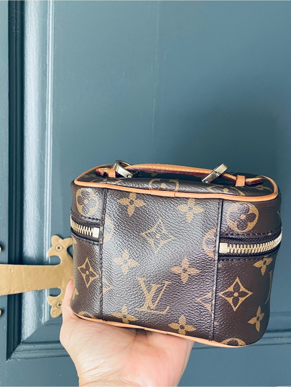 Louis Vuitton Nice Nano Monogram with free non LV crossbody strap. - Picture 15 of 16
